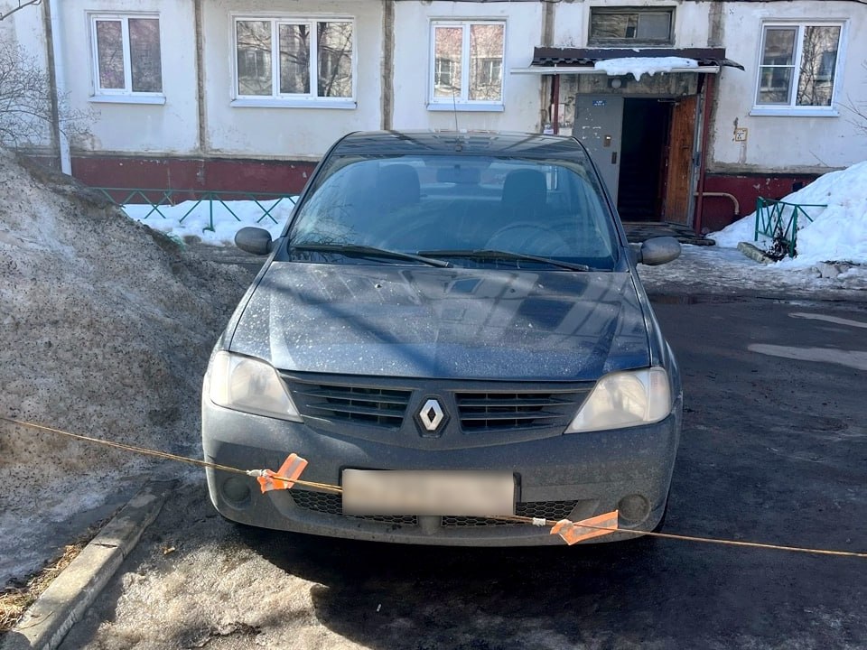 У калужанина арестовали машину за долги по штрафам