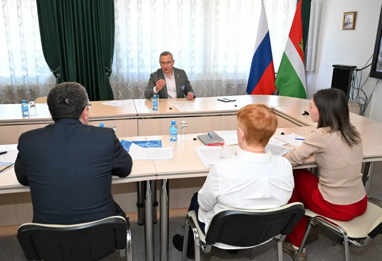 Владислав Шапша: Личный прием граждан завершен Владислав Шапша: Личный прием граждан завершен