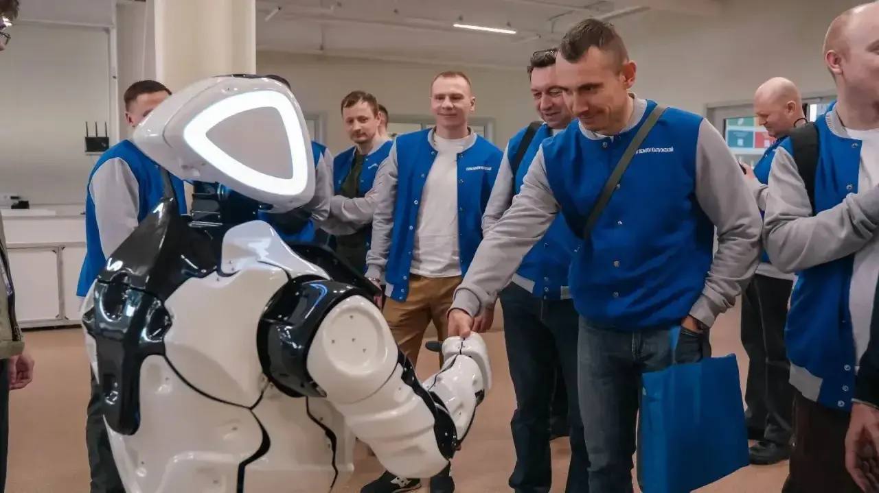 Владислав Шапша: Выстраивание обратной связи с жителями