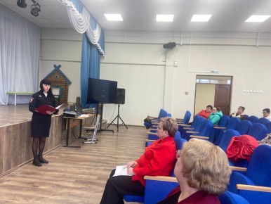 В «Новослободской школе» прошло родительское собрание с Госавтоинспекцией