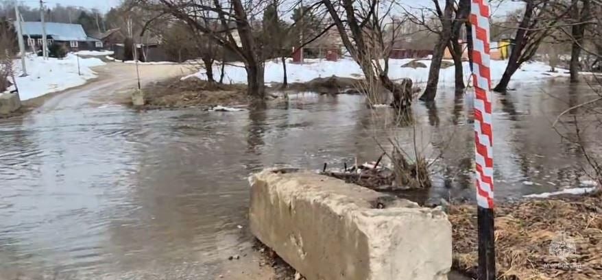 Вода поднялась в реках Тарусского и Боровского округов Вода поднялась в реках Тарусского и Боровского округов