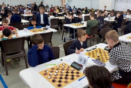 Калужанин выиграл «бронзу» первенства России по шашкам