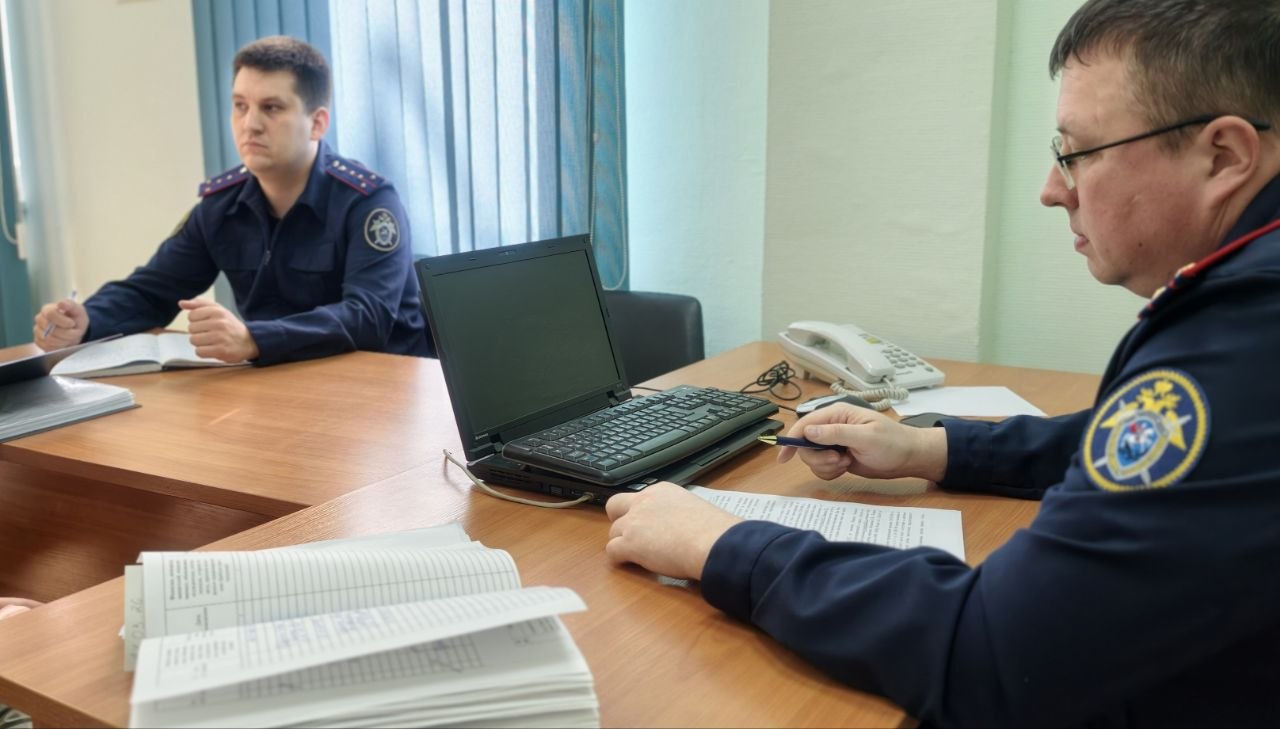 Руководитель следственного управления провел прием граждан в Калуге Руководитель следственного управления провел прием граждан в Калуге