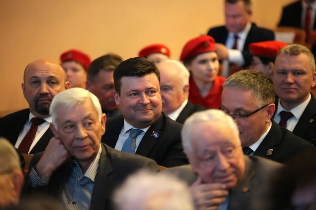 Ежегодный отчёт губернатора был рассмотрен на заседании Законодательного Собрания Калужской области Ежегодный отчёт губернатора был рассмотрен на заседании Законодательного Собрания Калужской области