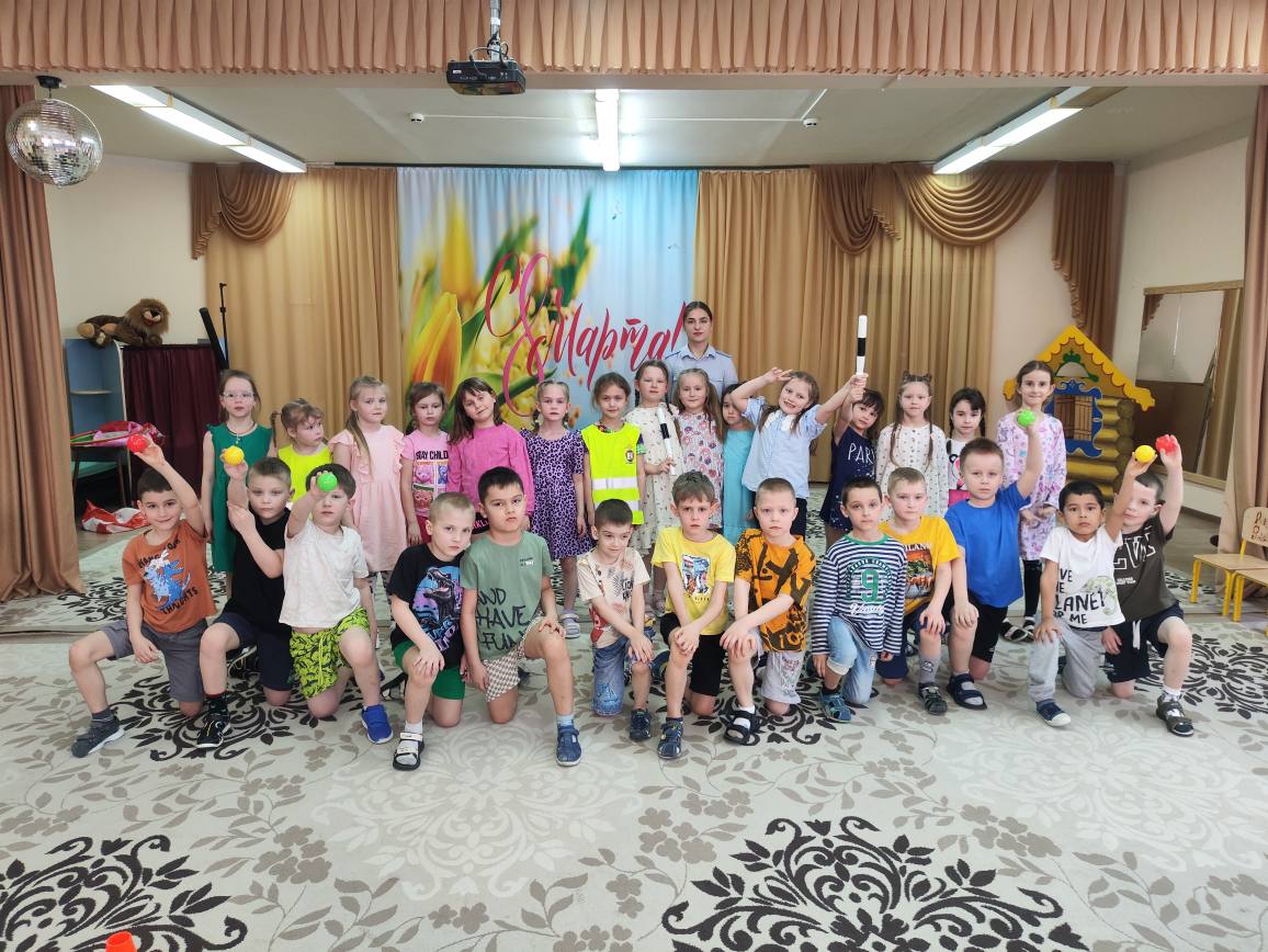 Сотрудники Госавтоинспекции Калуги провели спортивную игру для дошкольников