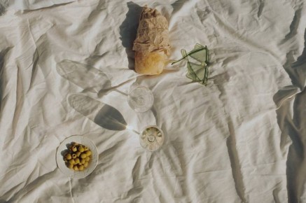 Вино для прекрасных дам: идеальный подарок к 8 Марта