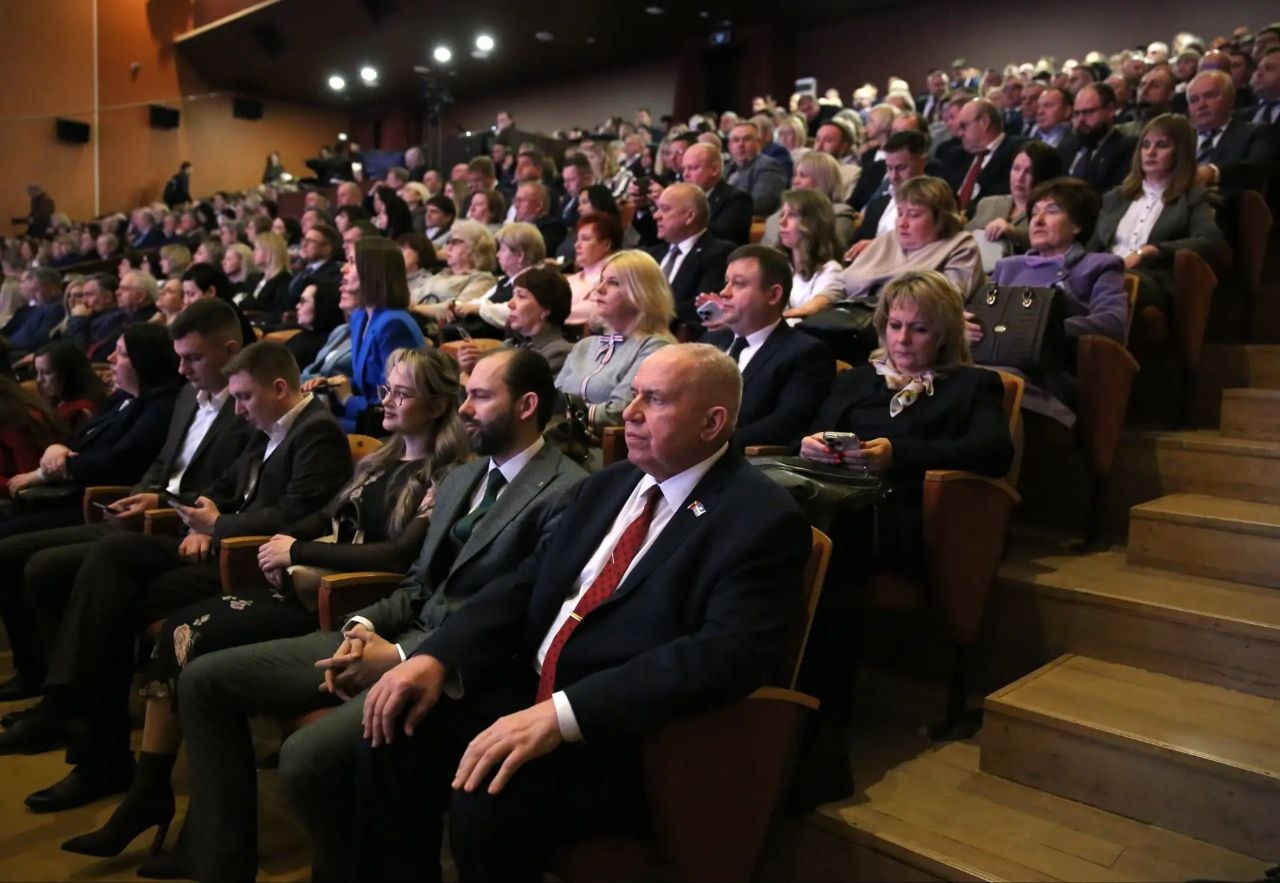 Ежегодный отчёт губернатора был рассмотрен на заседании Законодательного Собрания Калужской области Ежегодный отчёт губернатора был рассмотрен на заседании Законодательного Собрания Калужской области