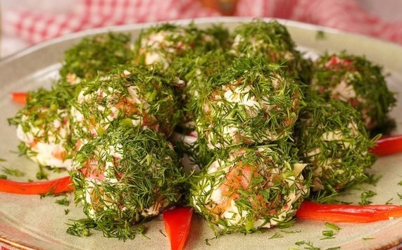 Бесподобные закусочные шарики с крабами и красной рыбой