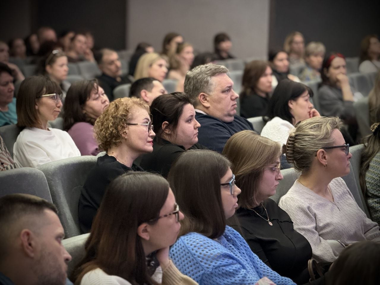 В Калуге состоялся семинар для педагогов и родителей на тему деструктивного поведения молодежи В Калуге состоялся семинар для педагогов и родителей на тему деструктивного поведения молодежи