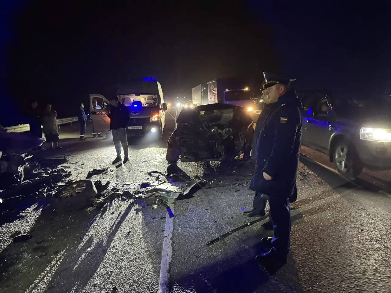 Машины разворотило после лобового столкновения в Калужской области — один человек погиб на месте Машины разворотило после лобового столкновения в Калужской области — один человек погиб на месте