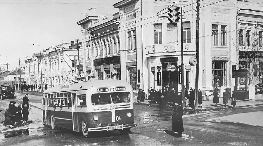 Владислав Шапша: Станислав Антонов, Сергей Исаев и Сергей Качулин трудятся водителями в Управлении калужского троллейбуса Владислав Шапша: Станислав Антонов, Сергей Исаев и Сергей Качулин трудятся водителями в Управлении калужского троллейбуса