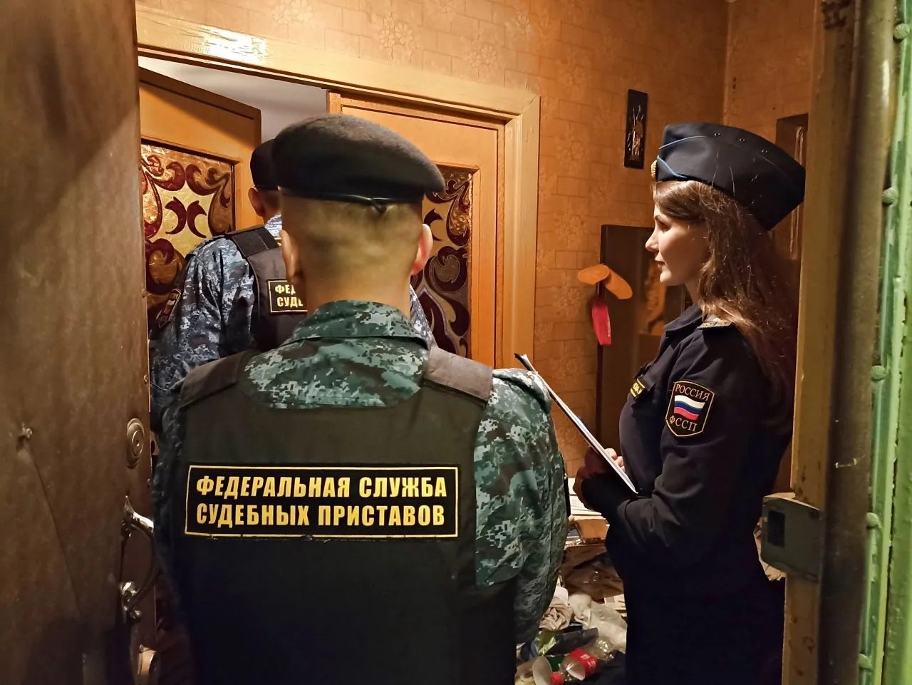 Жительница Калуги вернула соседям захваченную часть общего коридора