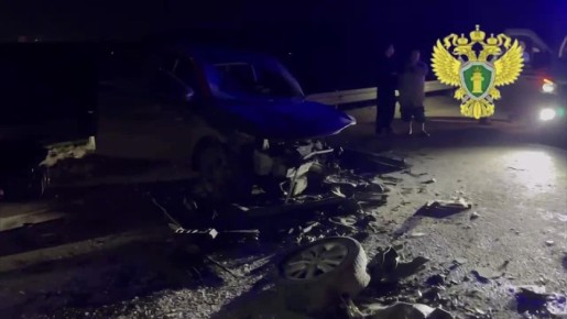 Машины разворотило после лобового столкновения в Калужской области — один человек погиб на месте