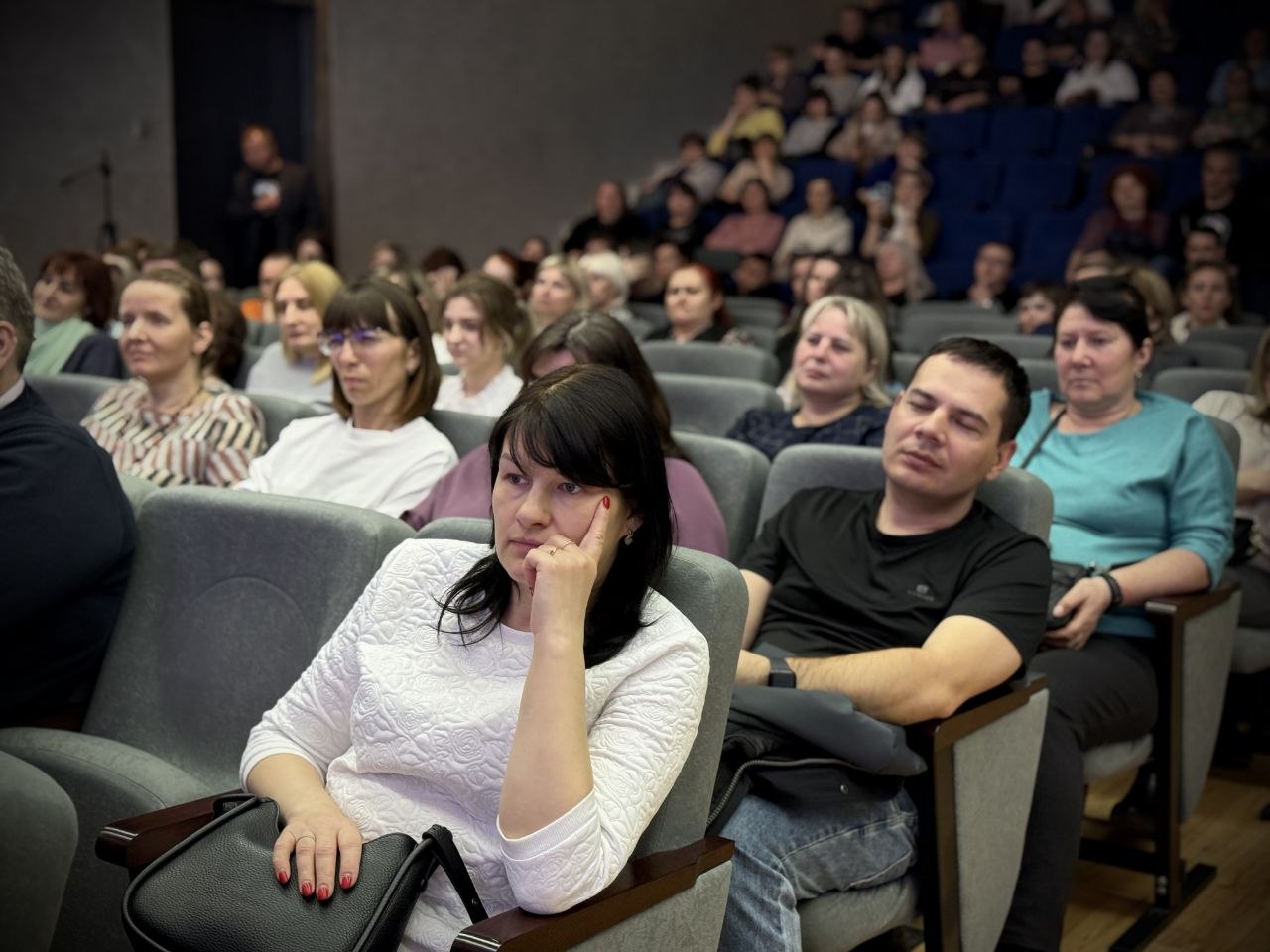 В Калуге состоялся семинар для педагогов и родителей на тему деструктивного поведения молодежи В Калуге состоялся семинар для педагогов и родителей на тему деструктивного поведения молодежи