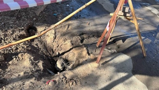 В Калуге на Тульском переулке уберут яму на тротуаре