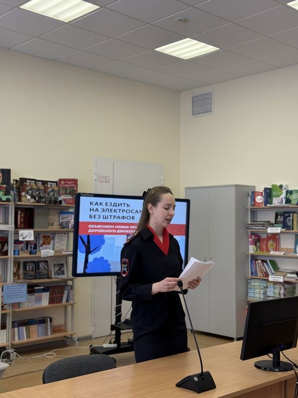 Сотрудники Госавтоинспекции провели профилактическую встречу с учащимися калужской школы Сотрудники Госавтоинспекции провели профилактическую встречу с учащимися калужской школы