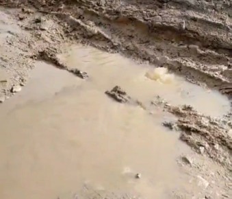 В Канищево из-за отсутствия ремонта на дороге образовалось «болото»