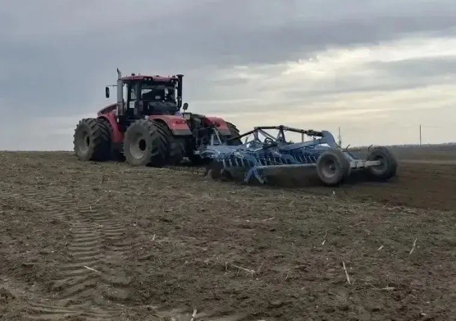 Калужские аграрии готовятся к посевной: помощь региона и дроны для полей