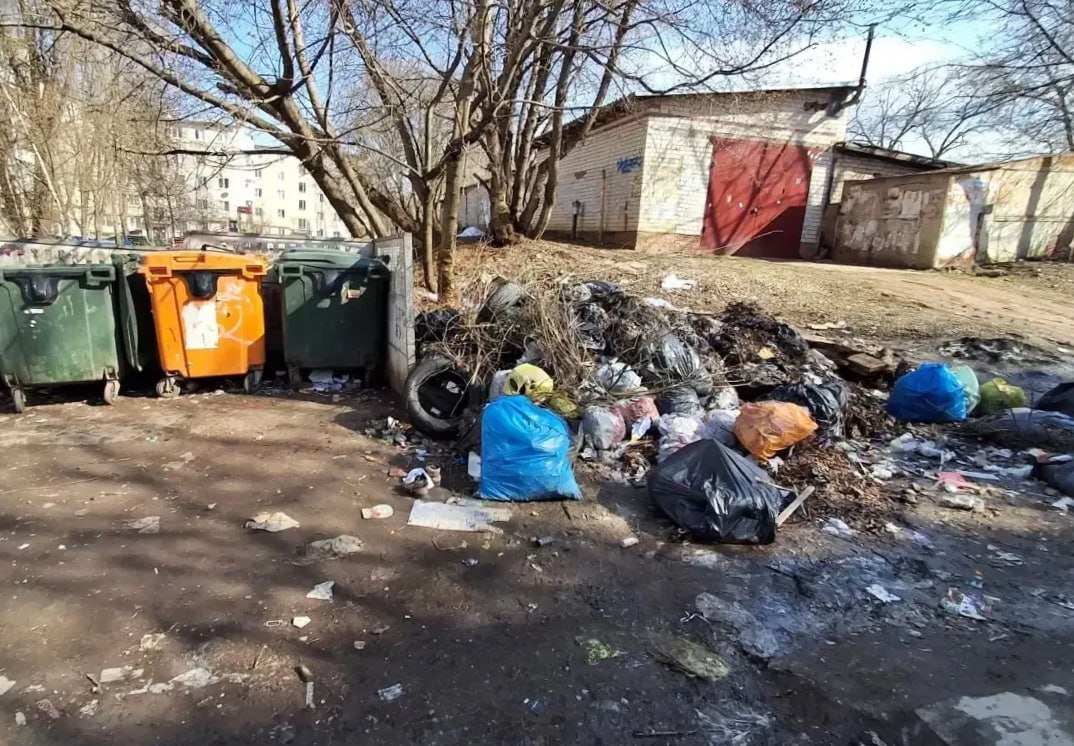 Коммунальщики Калуги вывезли 60 КАМАЗов мусора за неделю