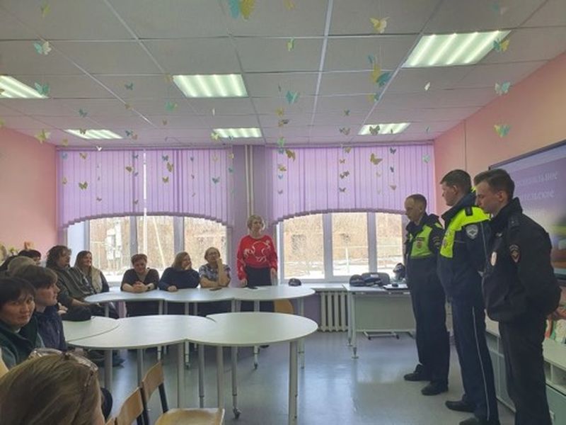 В Козельском районе полиция проводит родительские собрания по профилактике детского травматизма на дорогах В Козельском районе полиция проводит родительские собрания по профилактике детского травматизма на дорогах