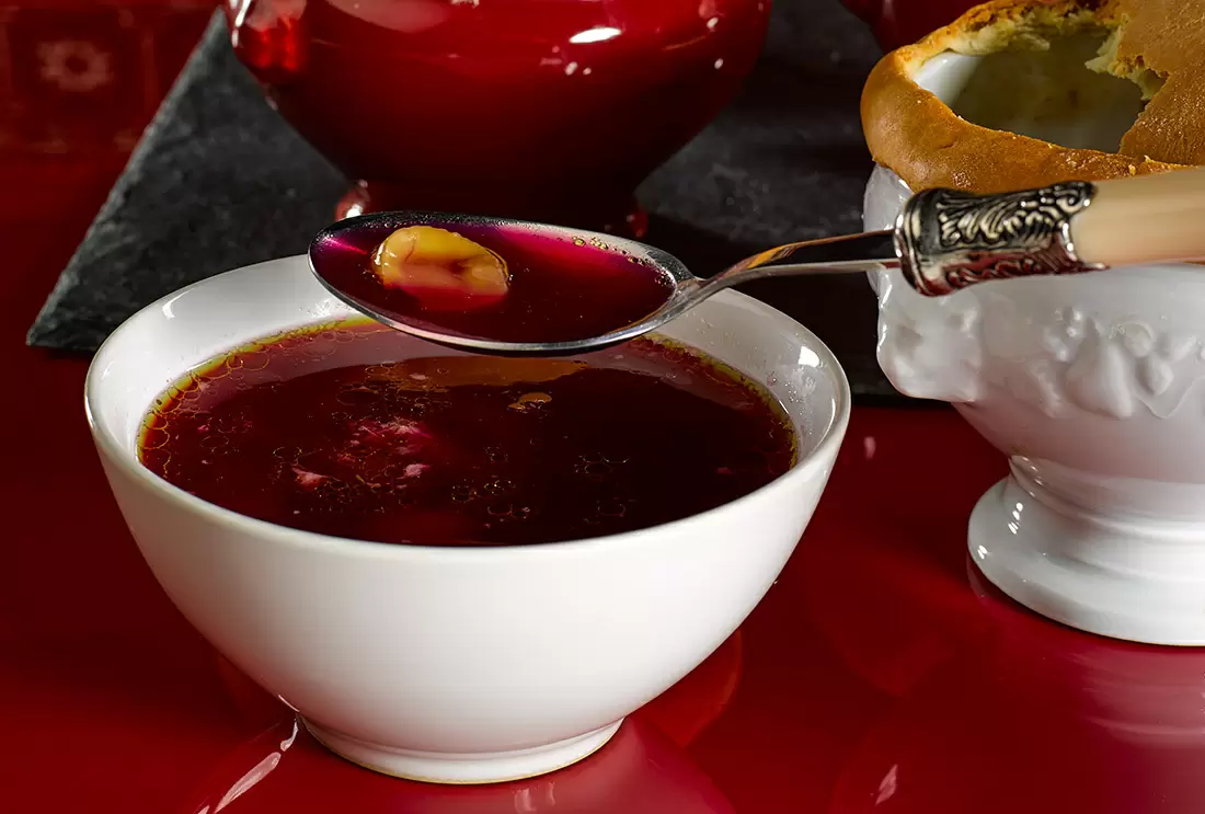 Как избежать переедания на праздниках и приготовить вкусные супы