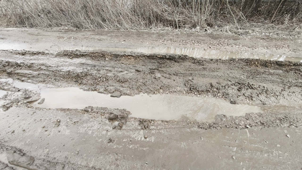В деревне Хохловка провалилась дорога