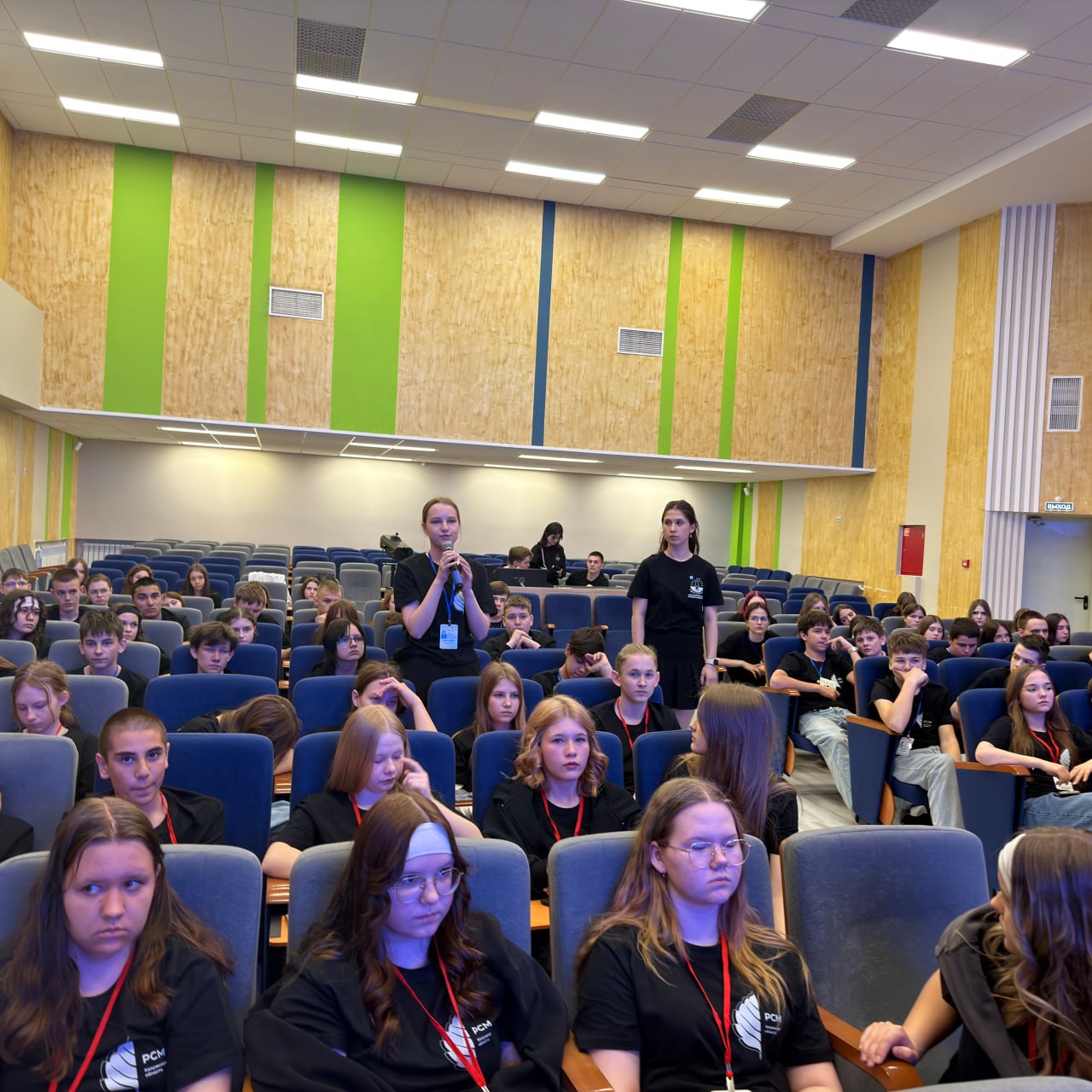 В рамках конкурса «Перекрёсток» и 90-летия Госавтоинспекции состоялся брифинг руководства УМВД России по Калужской области В рамках конкурса «Перекрёсток» и 90-летия Госавтоинспекции состоялся брифинг руководства УМВД России по Калужской области