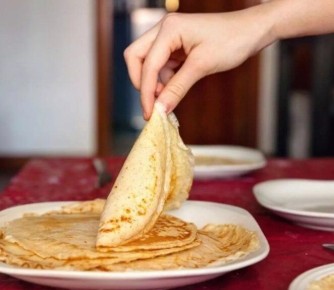 Как жарить оладьи и блины без лишнего масла: секреты и технологии