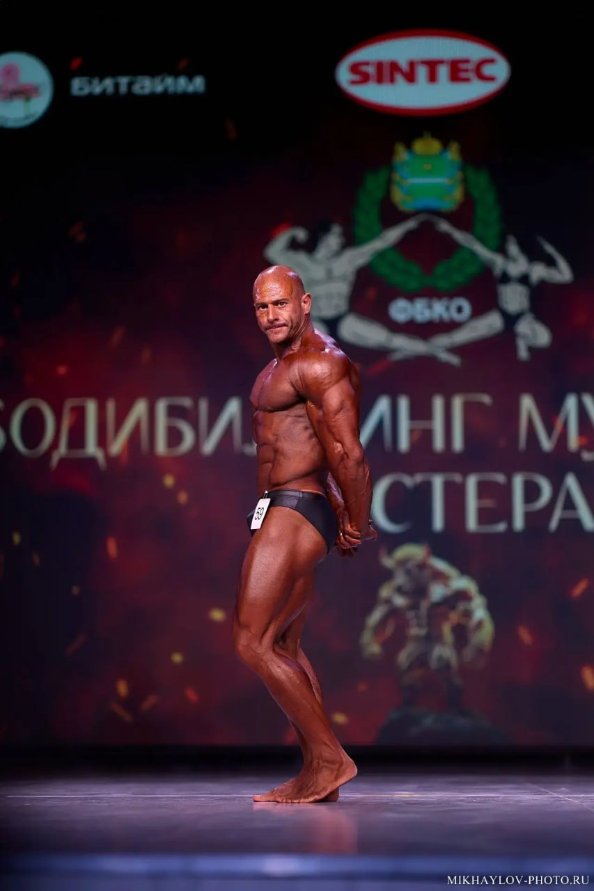 «Зубры» показали силу: международный турнир по бодибилдингу в Калуге собрал более 60 сильнейших атлетов «Зубры» показали силу: международный турнир по бодибилдингу в Калуге собрал более 60 сильнейших атлетов