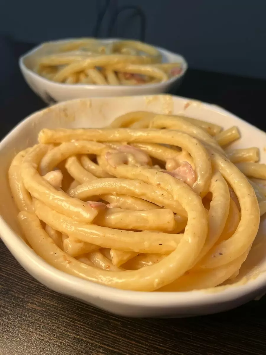 Почему карбонара — лучший выбор для домашнего ужина