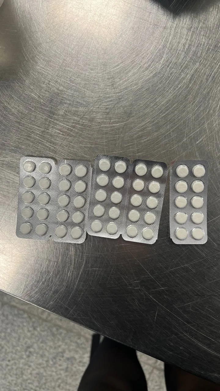 В аэропорту Домодедово транспортные полицейские задержали жителя Калуги, прибывшего из Южной Азии, с запрещенным веществом В аэропорту Домодедово транспортные полицейские задержали жителя Калуги, прибывшего из Южной Азии, с запрещенным веществом