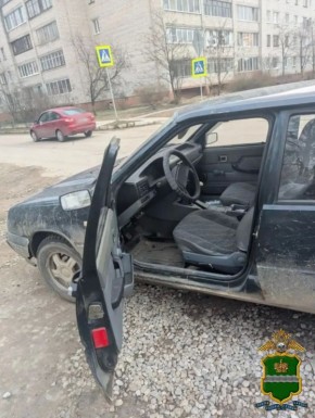 В Жуковском районе сотрудники полиции оперативно раскрыли кражу автомобиля местного жителя