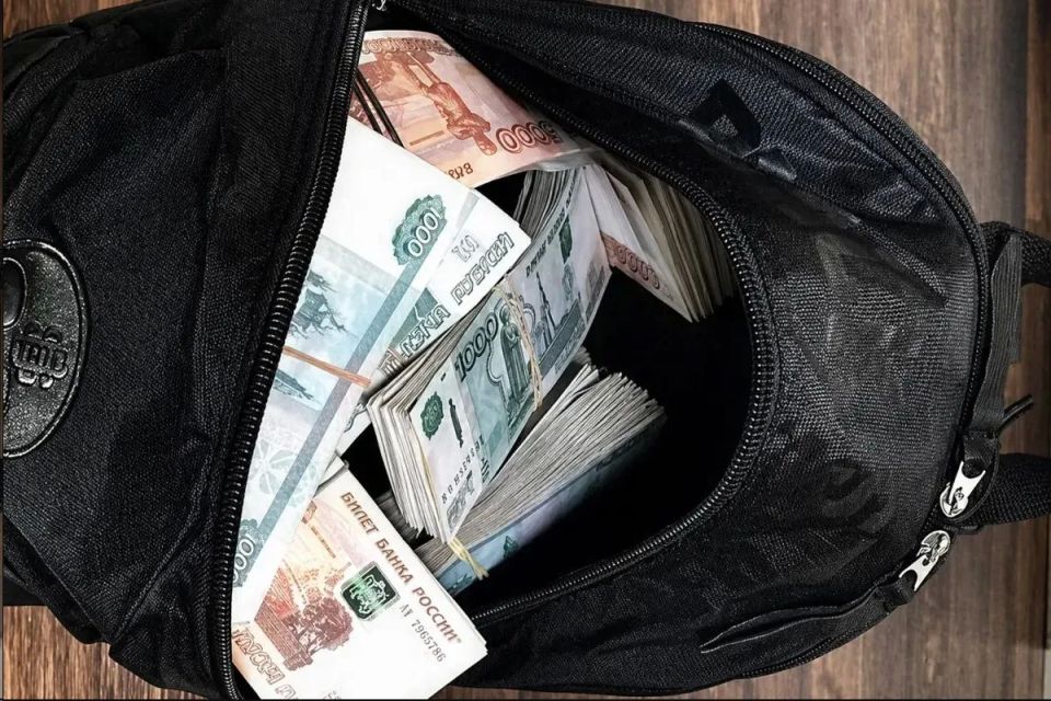 ��������� �������� ������ � 4 ���������� �� ����