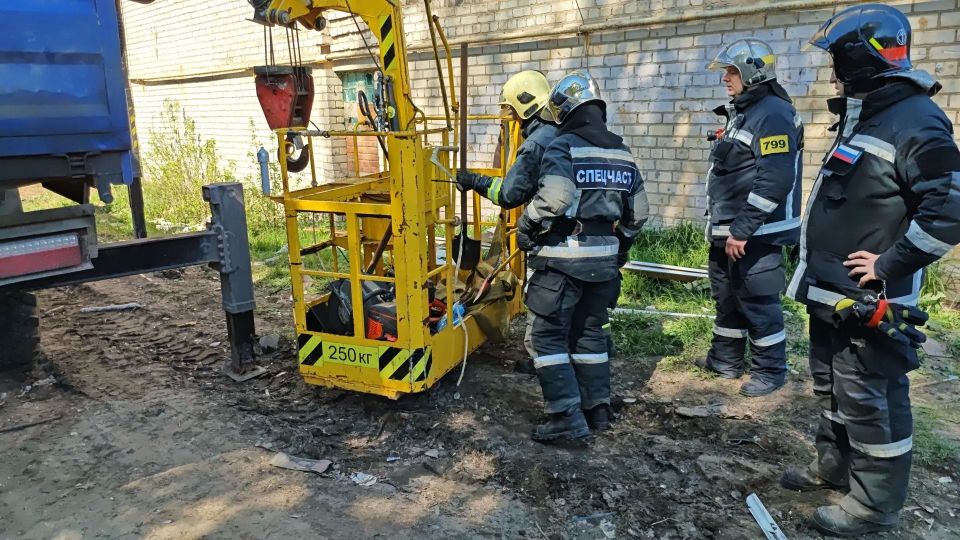 В Малоярославце Калужской области ликвидировали последствия обрушения крыши В Малоярославце Калужской области ликвидировали последствия обрушения крыши
