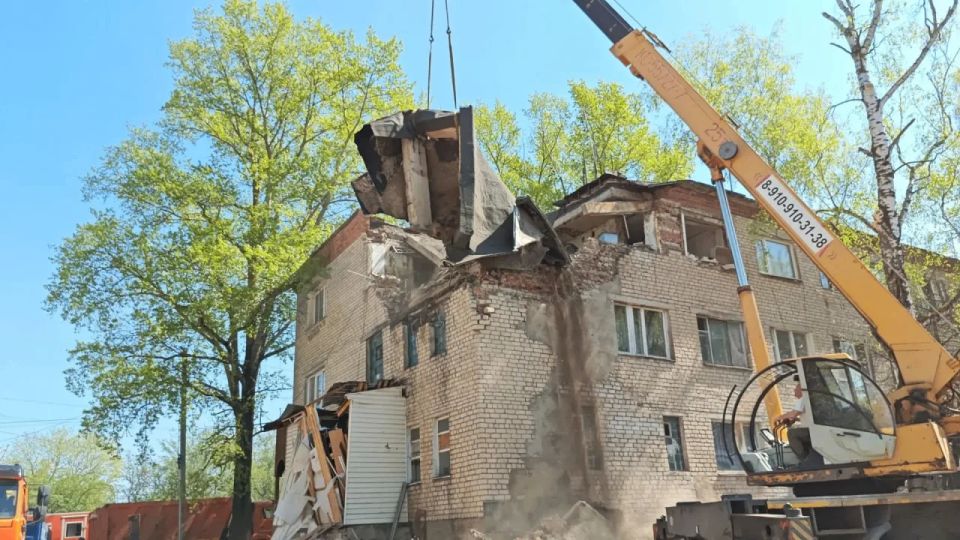 82 человека участвовали в ликвидации последствий хлопка газа в общежитии в Малоярославце 82 человека участвовали в ликвидации последствий хлопка газа в общежитии в Малоярославце