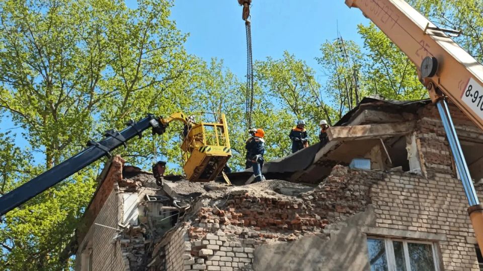 82 человека участвовали в ликвидации последствий хлопка газа в общежитии в Малоярославце 82 человека участвовали в ликвидации последствий хлопка газа в общежитии в Малоярославце