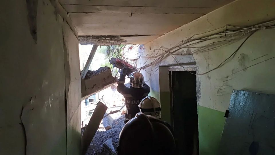 82 человека участвовали в ликвидации последствий хлопка газа в общежитии в Малоярославце 82 человека участвовали в ликвидации последствий хлопка газа в общежитии в Малоярославце