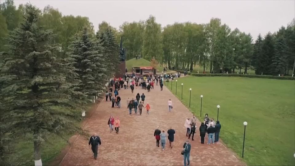 Участники программы «Герои земли Калужской» записали песню «На Безымянной высоте»