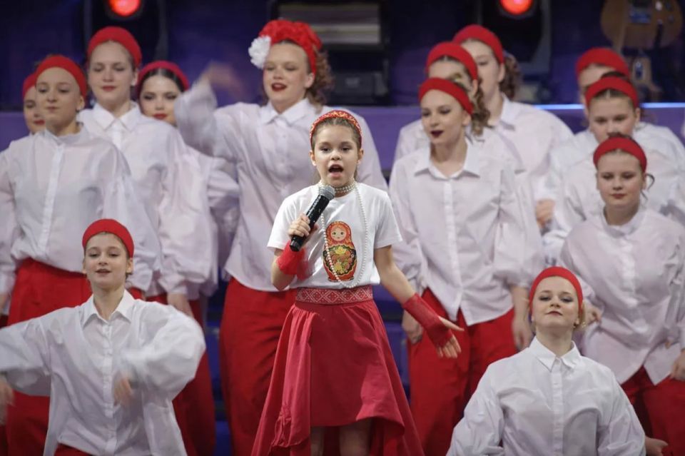 Почему дети становятся блогерами и какие у этого последствия