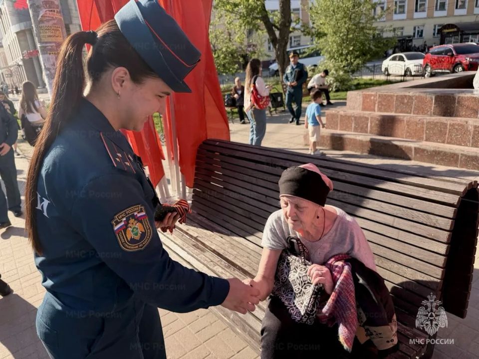 Молодежь Главного управления чтит память героев Молодежь Главного управления чтит память героев