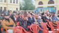 Во дворике краеведческого музея калужане уже собрались на открытый показ народного проекта «Останься