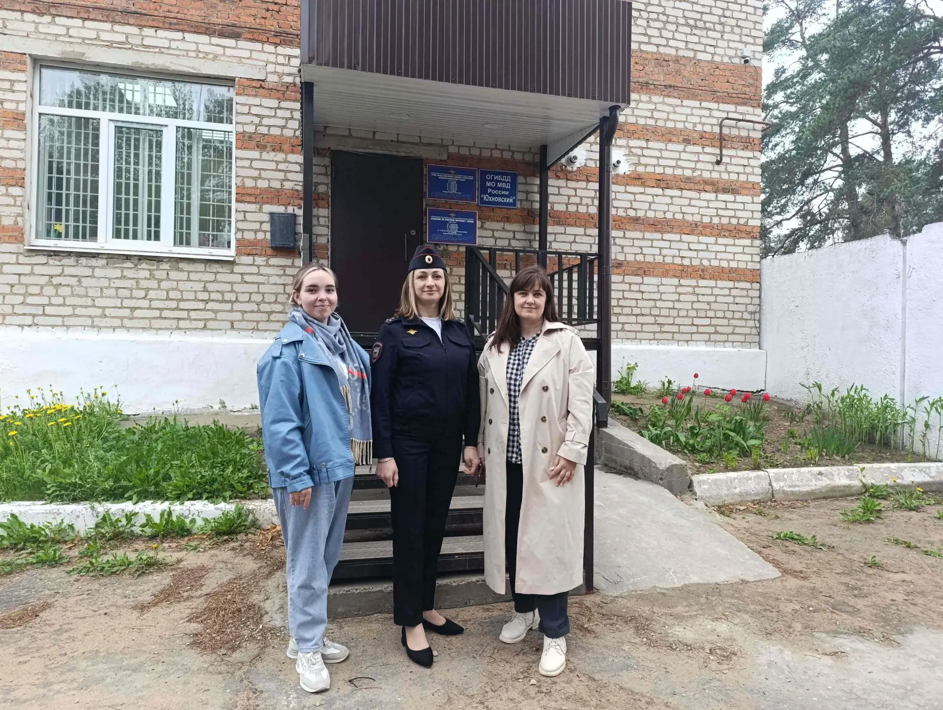 В ходе мероприятий общественники ознакомились с организацией приёма граждан и порядком предоставления государственных услуг, проверили актуальность информационных стендов и контактной информации, а также работу системы... В ходе мероприятий общественники ознакомились с организацией приёма граждан и порядком предоставления государственных услуг, проверили актуальность информационных стендов и контактной информации, а также работу системы...