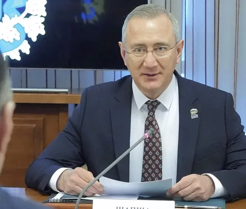 Владислав Шапша: Повышение надежности электроснабжения в регионе, планы по развитию электросетевого комплекса Калужской области обсудили на рабочей встрече с генеральным директором ПАО «Россети Центр» — управляющей... Владислав Шапша: Повышение надежности электроснабжения в регионе, планы по развитию электросетевого комплекса Калужской области обсудили на рабочей встрече с генеральным директором ПАО «Россети Центр» — управляющей...