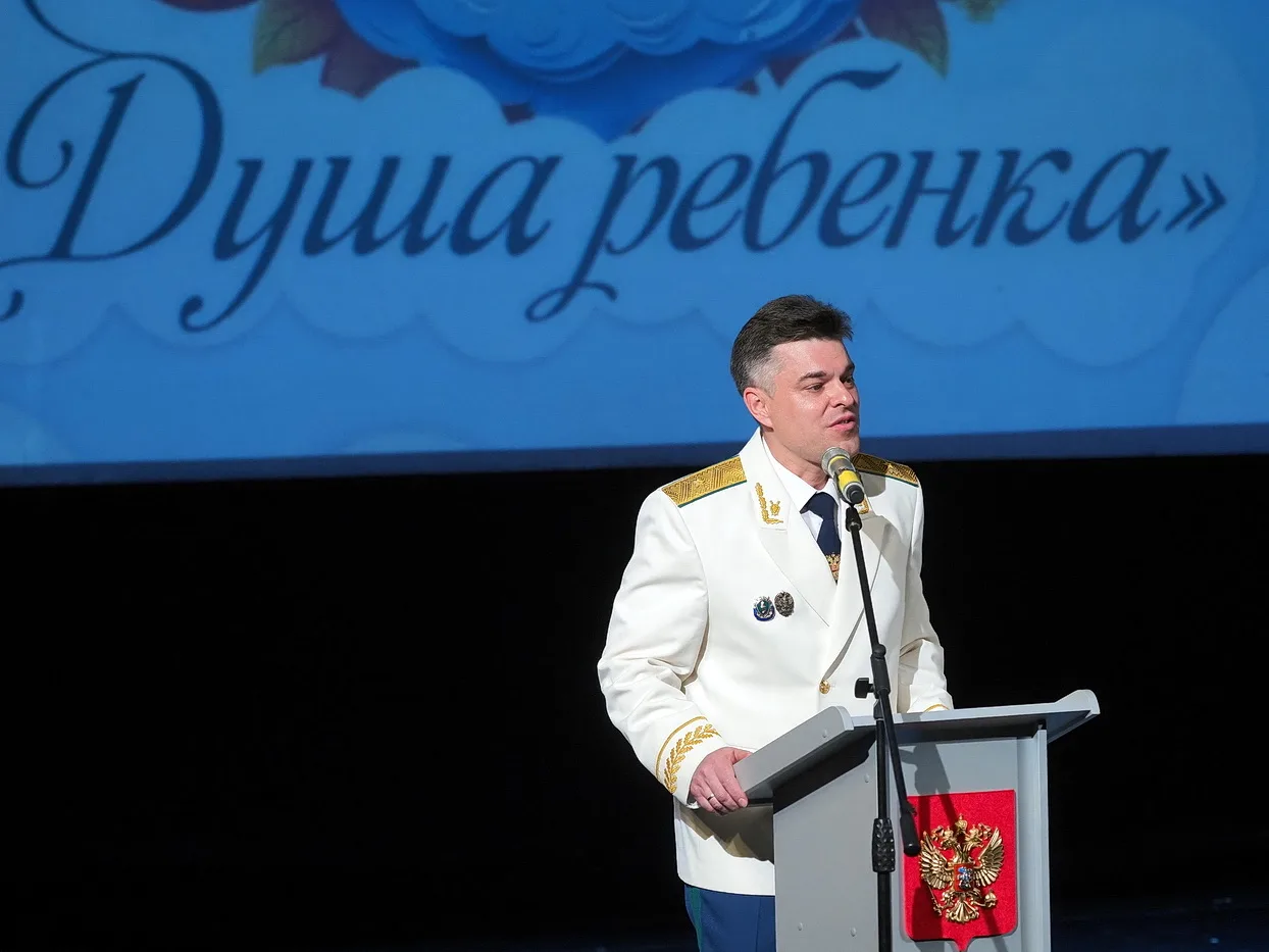 Владислав Шапша: «Не тот богат, кто златом блещет, а тот, кто словом душу лечит…» - запомнились слова, прозвучавшие на фестивале «Душа ребенка» Владислав Шапша: «Не тот богат, кто златом блещет, а тот, кто словом душу лечит…» - запомнились слова, прозвучавшие на фестивале «Душа ребенка»