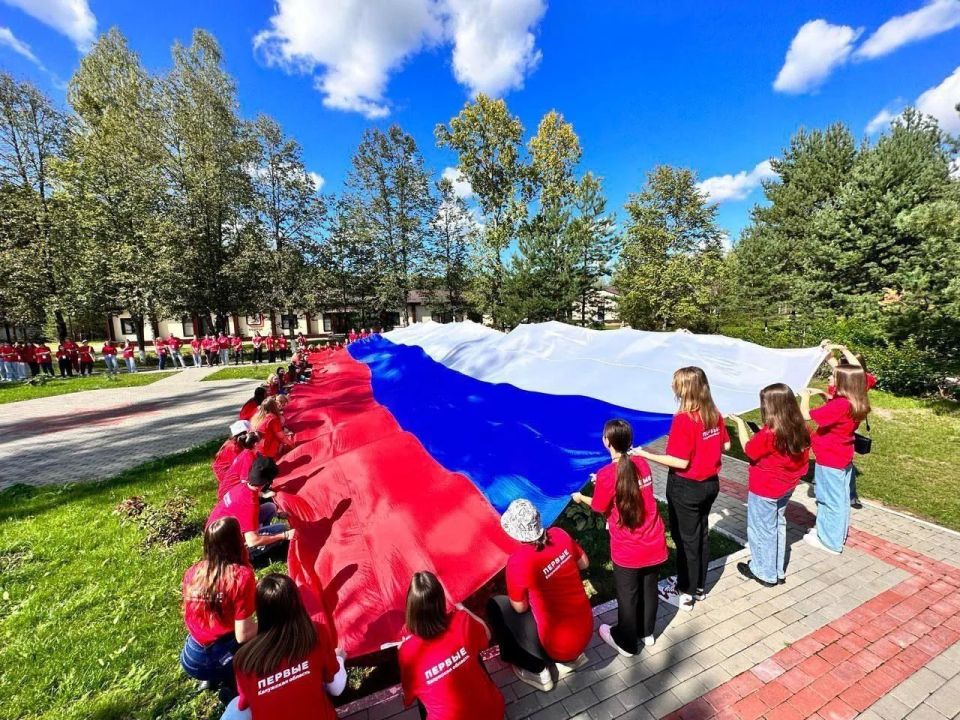 Владислав Шапша: Еще шесть лет назад приняли решение: путевки в государственные детские лагеря в нашей области будут бесплатными Владислав Шапша: Еще шесть лет назад приняли решение: путевки в государственные детские лагеря в нашей области будут бесплатными