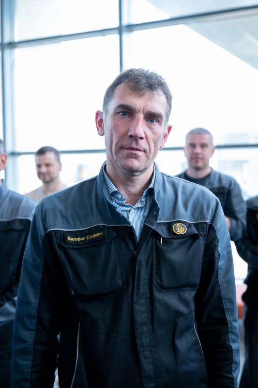 Владислав Шапша: Имена Евгения Иванова и Дмитрия Минина войдут в историю калужского завода Gislaved Владислав Шапша: Имена Евгения Иванова и Дмитрия Минина войдут в историю калужского завода Gislaved