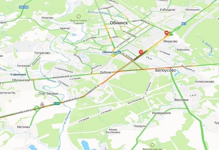 На трассе М-3 под Обнинском образовалась пробка на 9 километров