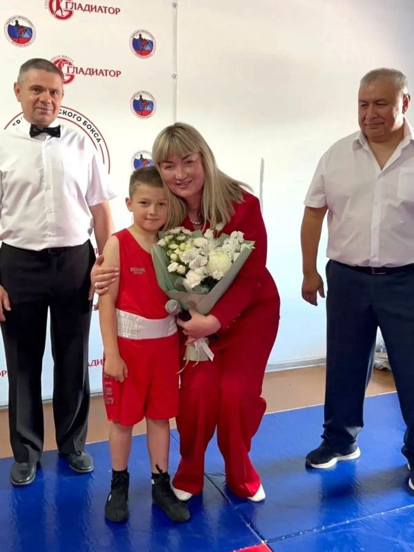 В Калуге прошёл турнир по боксу «Мужество. Отвага. Честь», организованный спортшколой «Гладиатор» В Калуге прошёл турнир по боксу «Мужество. Отвага. Честь», организованный спортшколой «Гладиатор»