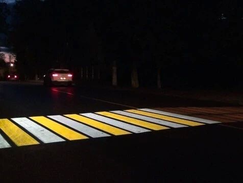 6 проекционных пешеходных переходов установили в Сухиничах