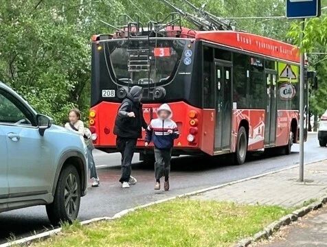 О том, как обезопасить детей в летний период, рассказали калужанам
